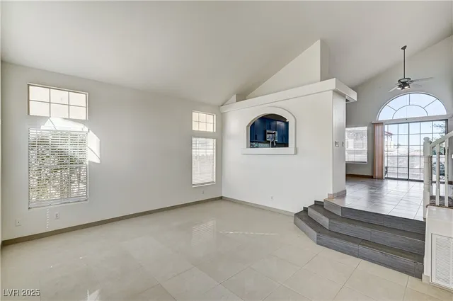 $2,895 | 2546 Claridge Avenue, Henderson, NV 89074