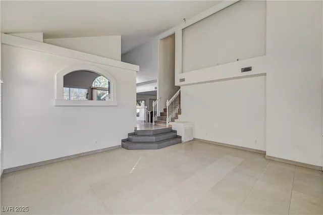 $2,895 | 2546 Claridge Avenue, Henderson, NV 89074