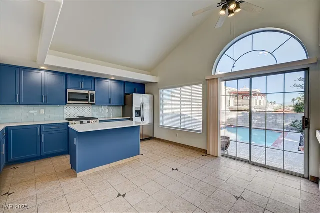 $2,895 | 2546 Claridge Avenue, Henderson, NV 89074