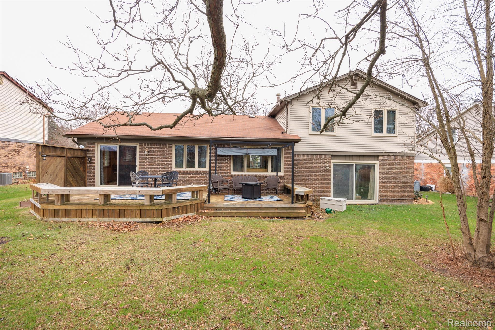 591 Lockport Road Rochester, MI 48307 - Photo 30 of 40 Gallery Image 30