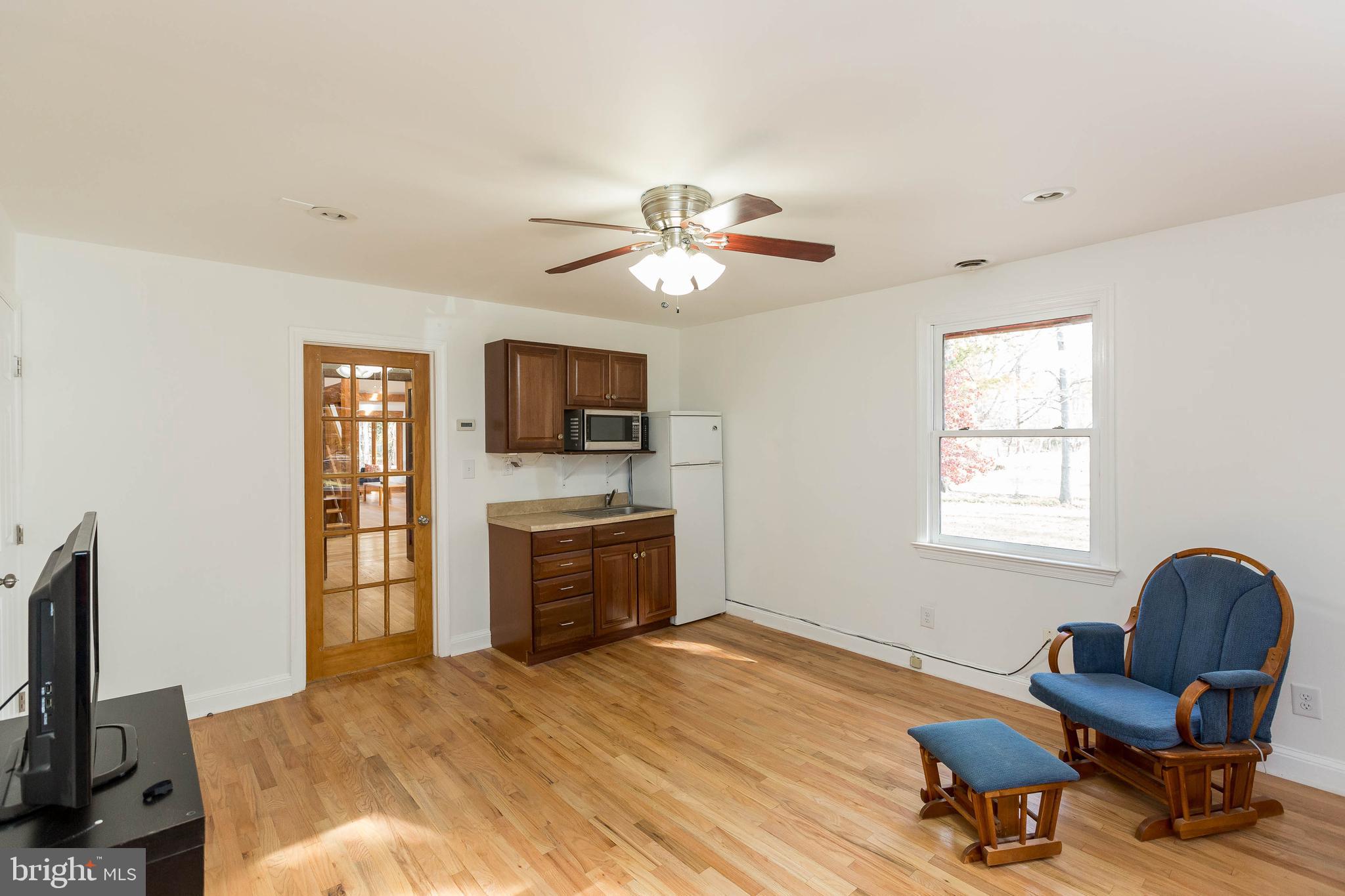 15400 Peach Orchard Road Silver Spring, MD 20905 - Photo 22 of 69 Office with separate entrance and kitchenette