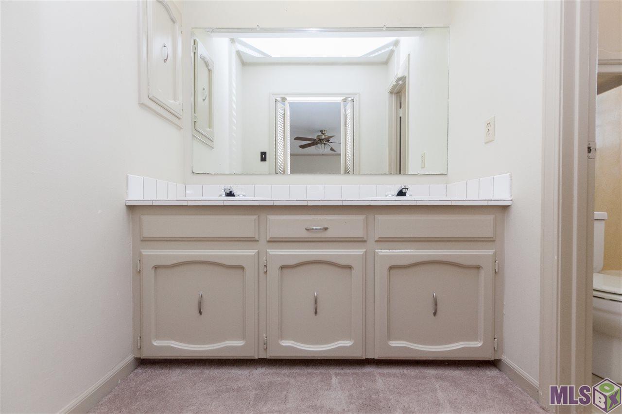 13634 Timberridge Avenue Baton Rouge, LA 70817 - Photo 5 of 17 Gallery Image 5