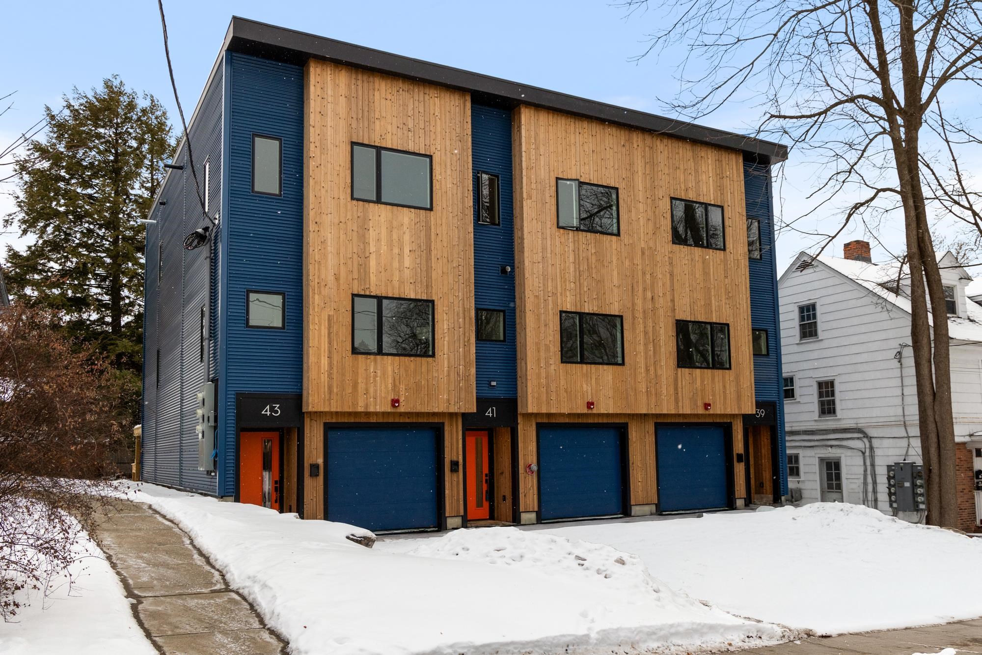 41 Adams Street Burlington, VT 05401 - Photo 1 of 59