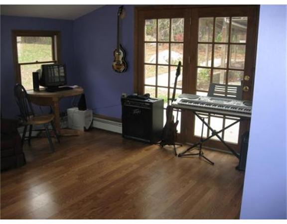 196 Yellow Hill Road Fall River, MA 02790 - Photo 6 of 11 Gallery Image 6