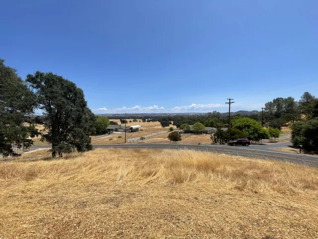 a view of a terrace view