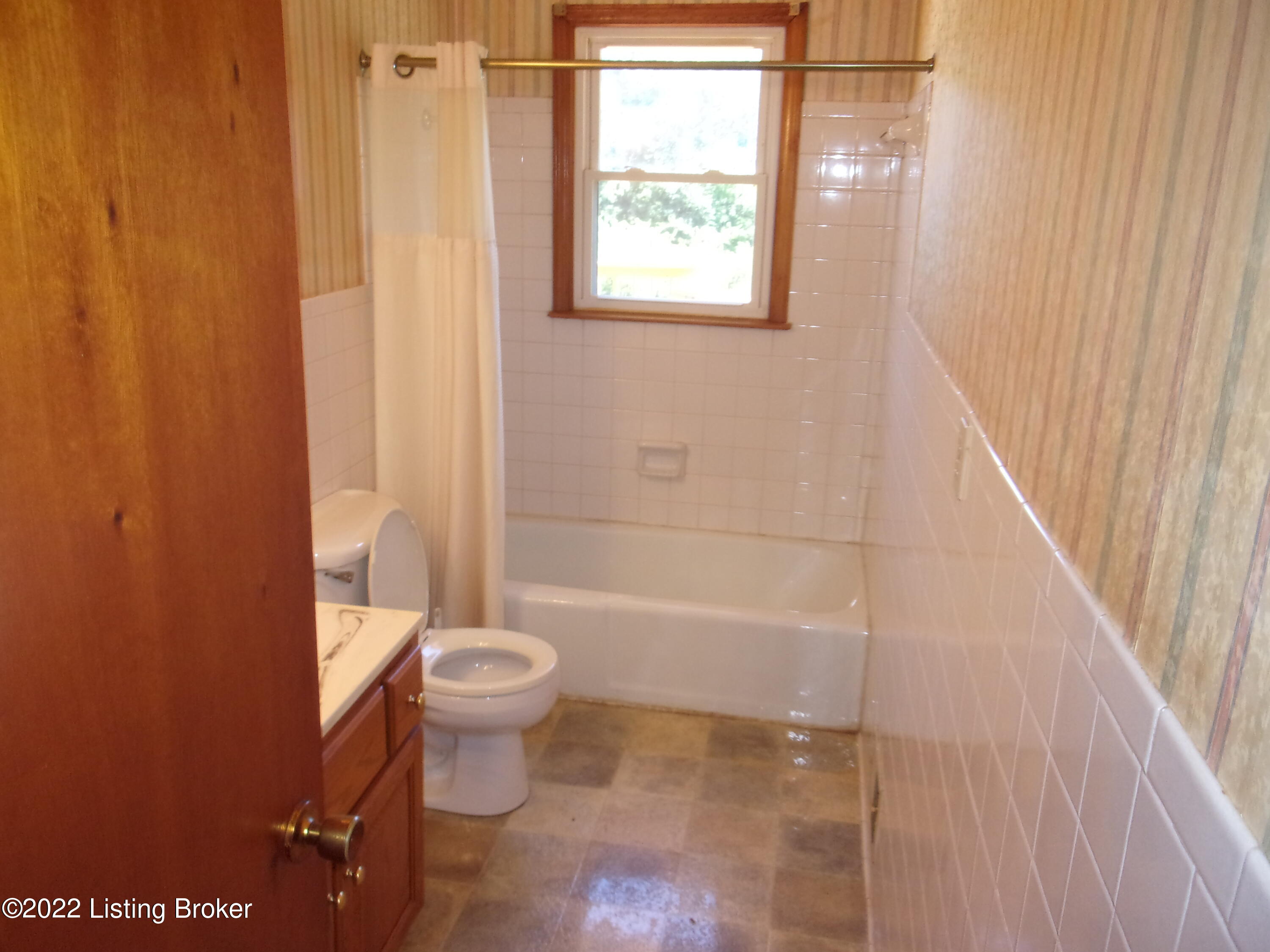 9509 Lawrenceburg Road Chaplin, KY 40012 - Photo 14 of 25 101_4242