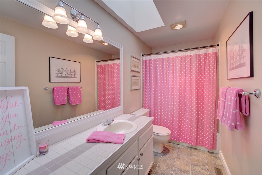 4828 Northeast 23rd Street Renton, WA 98059 - Photo 14 of 25