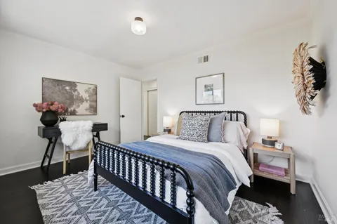 $1,150,000 | 271 Irwin Street, San Rafael, CA 94901