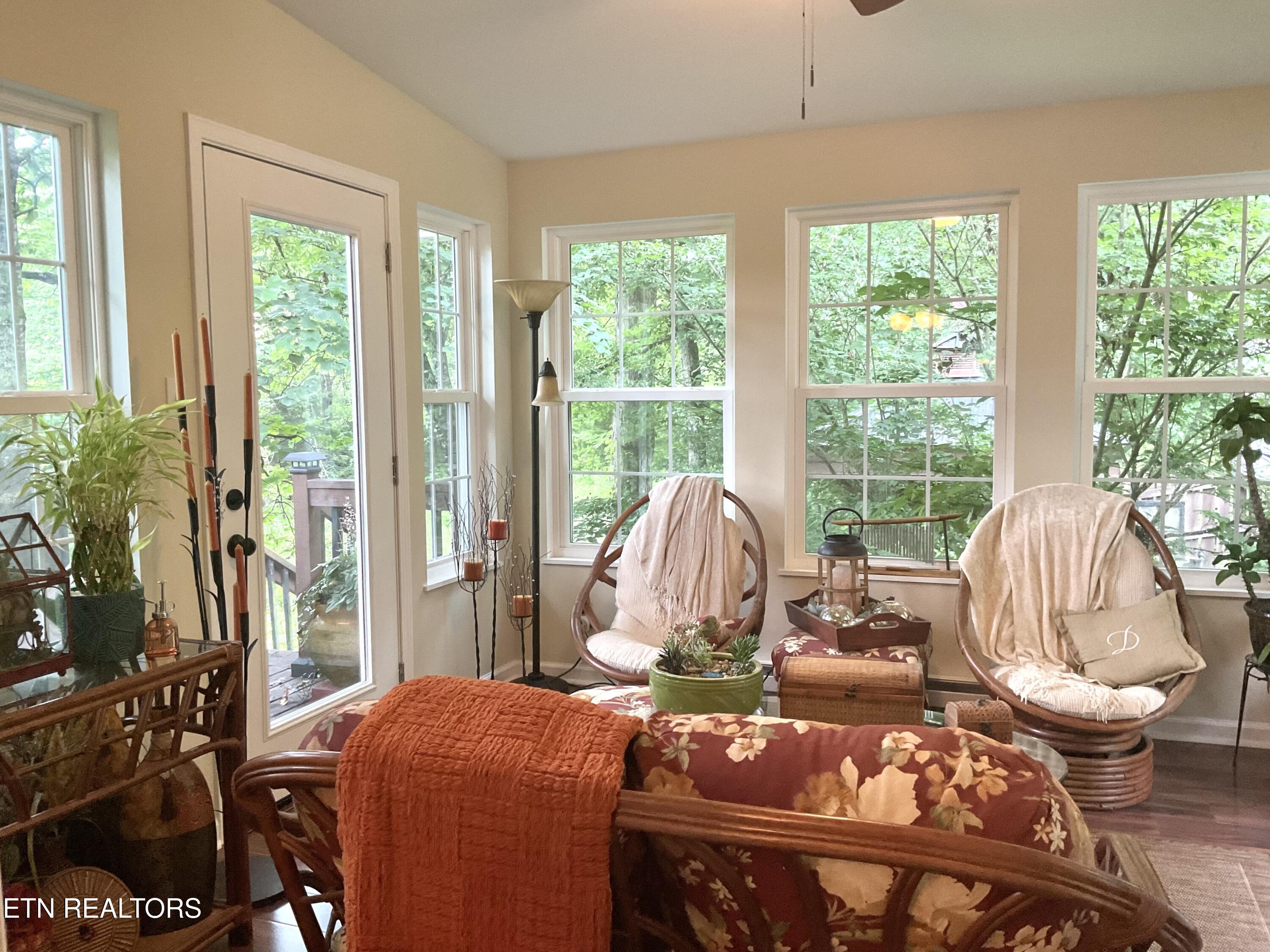 630-632 Bush Road Clinton, TN 37716 - Photo 12 of 47 Sunroom off Dining