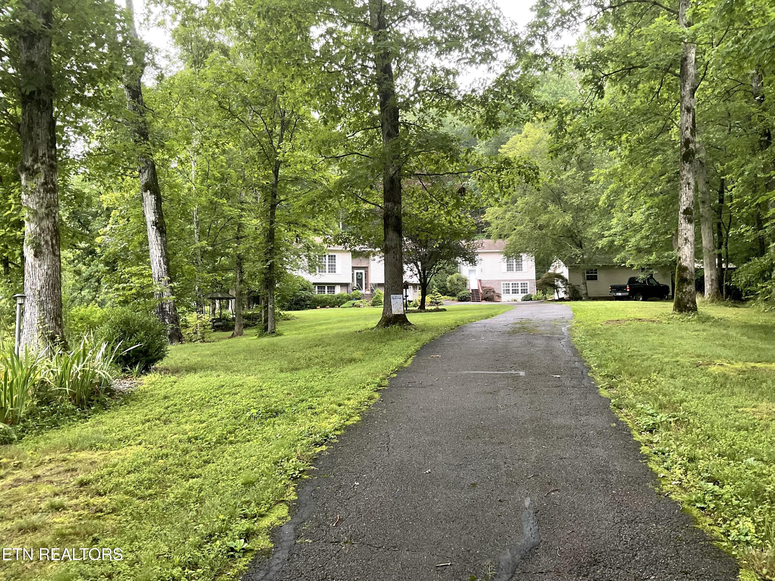 630-632 Bush Road Clinton, TN 37716 - Photo 3 of 47 Almost 2 Acres