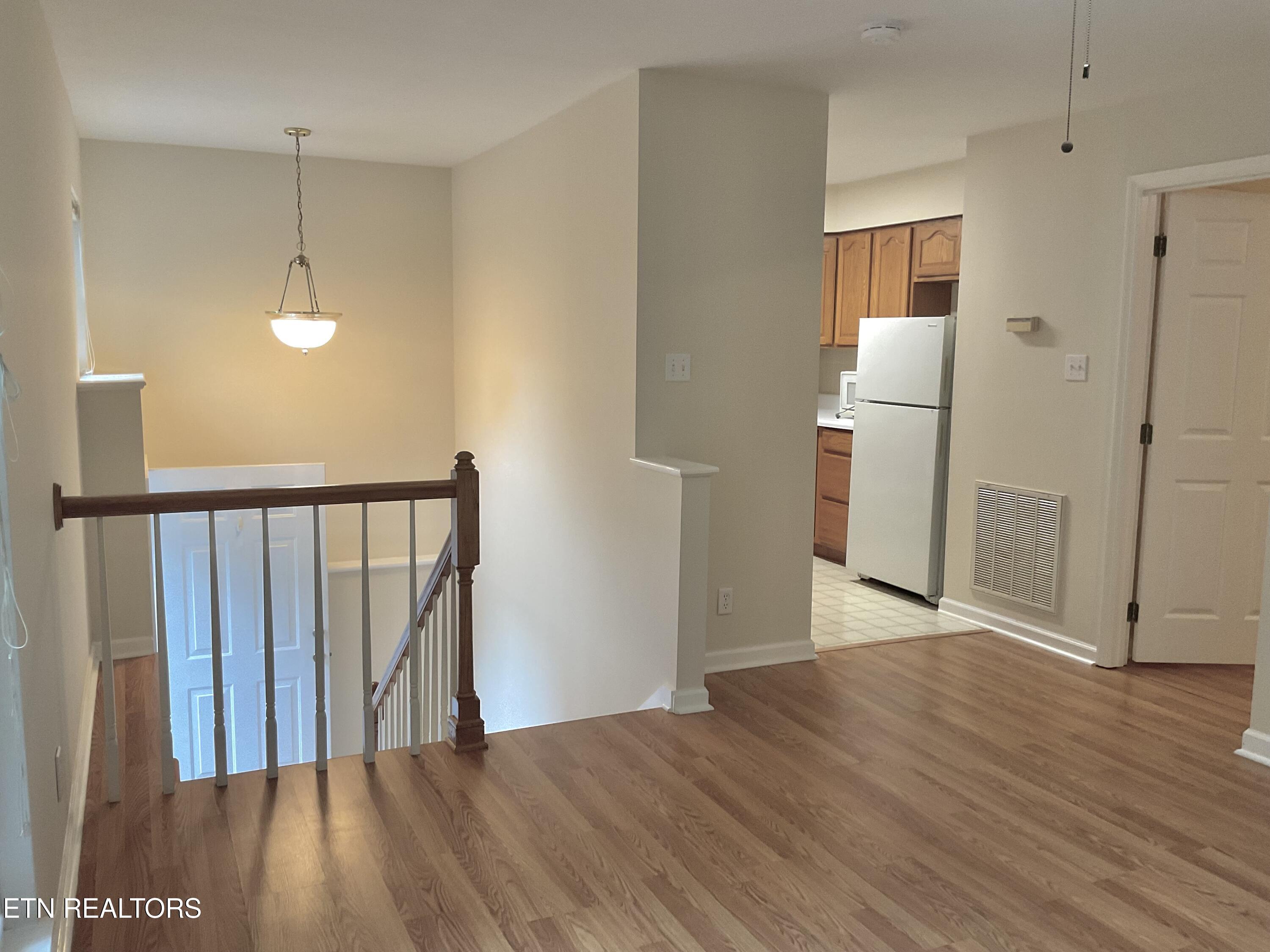 630-632 Bush Road Clinton, TN 37716 - Photo 34 of 47 Access to living area