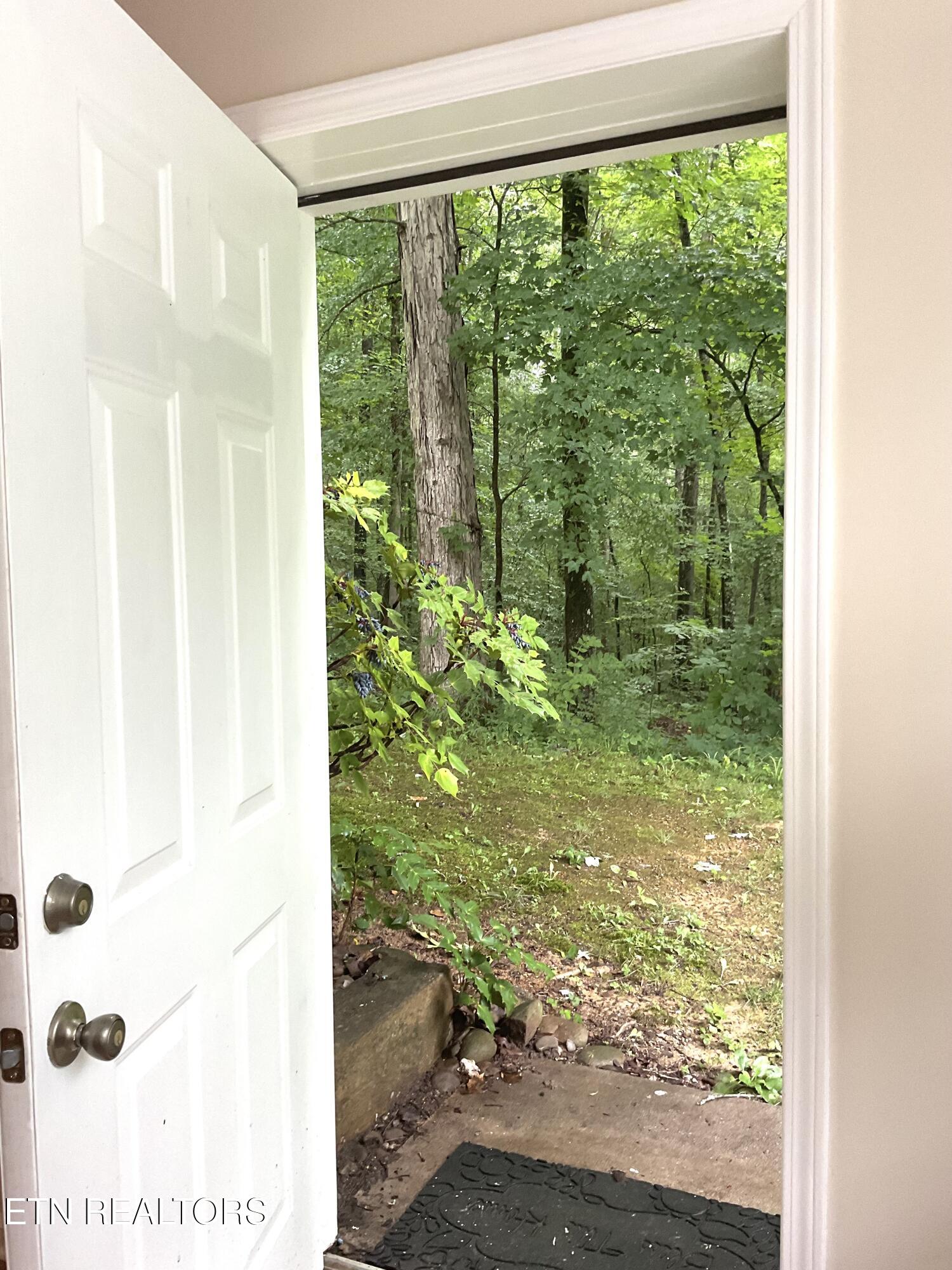 630-632 Bush Road Clinton, TN 37716 - Photo 41 of 47 Second entry