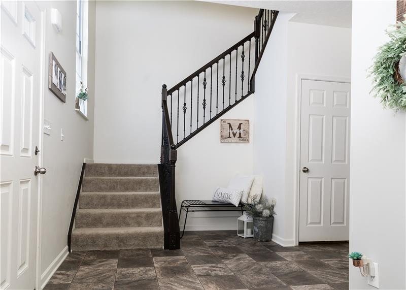 220 West Country Barn Road Houston, PA 15342 - Photo 5 of 24