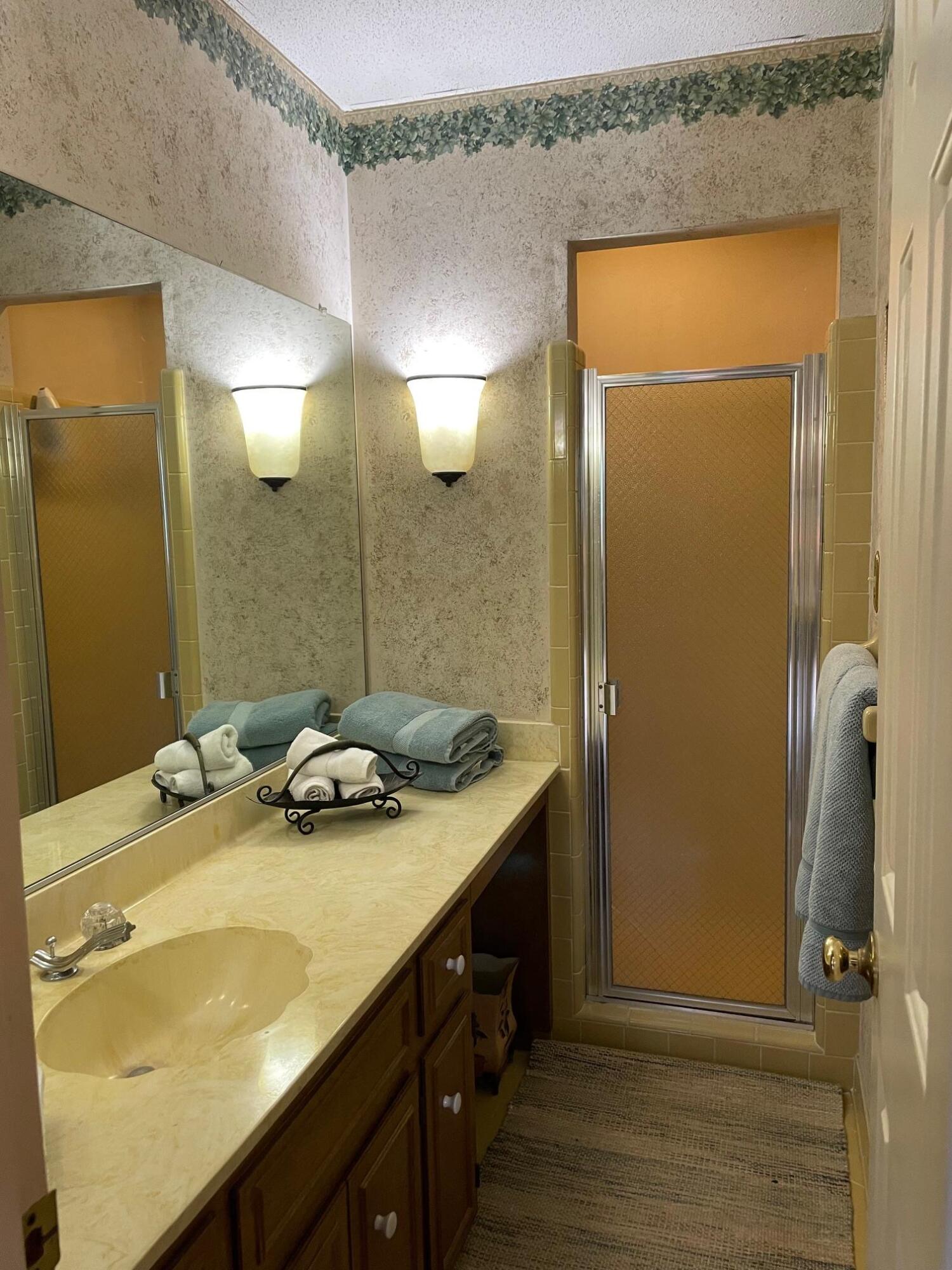 3344 Wheeler Road Augusta, GA 30909 - Photo 16 of 31 Full Bathroom Down