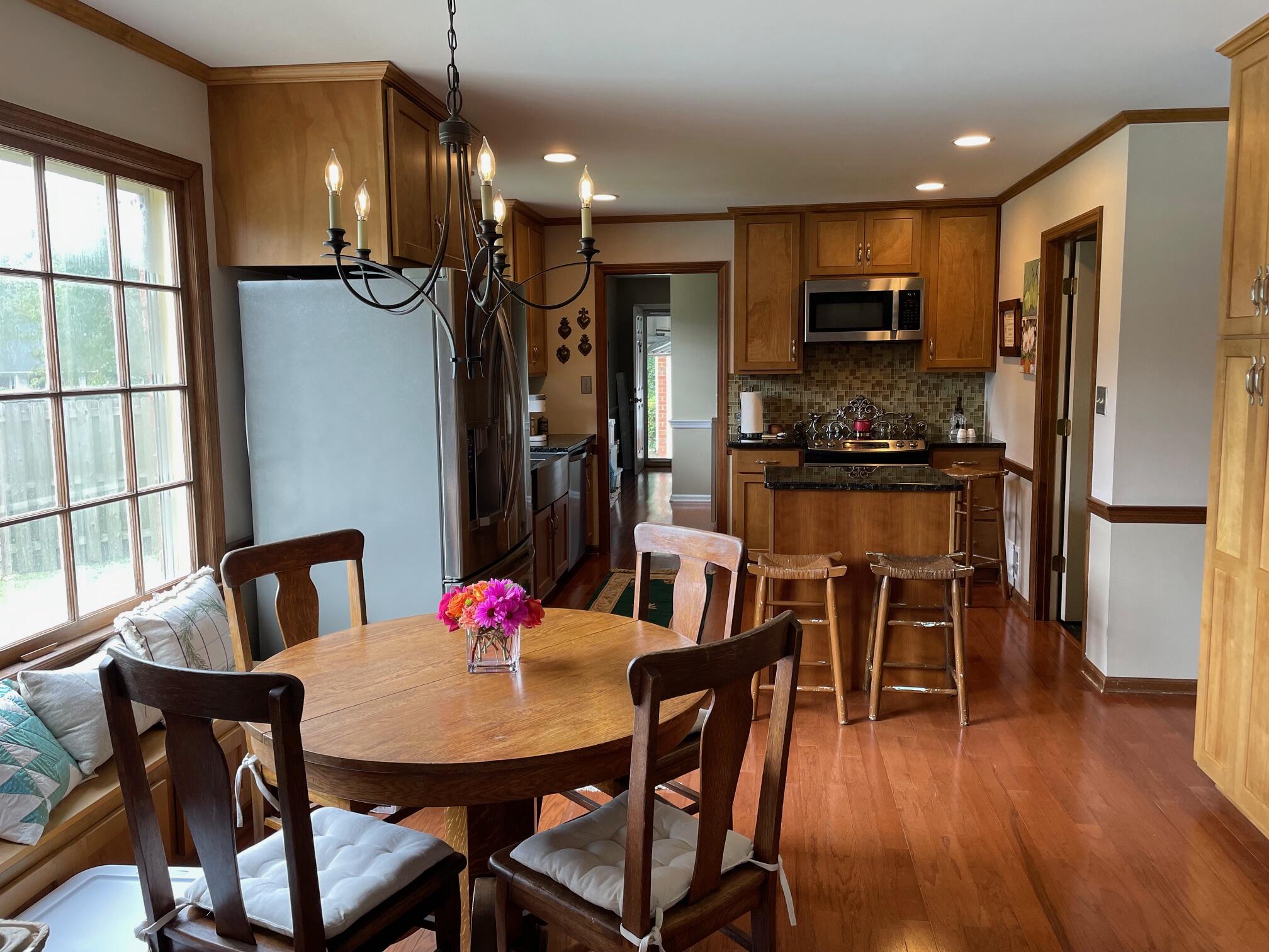 3344 Wheeler Road Augusta, GA 30909 - Photo 10 of 31 Sunny breakfast area in kitchen