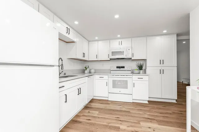 $4,500 | 4514 Dawson Avenue, Unit 2, San Diego, CA 92115