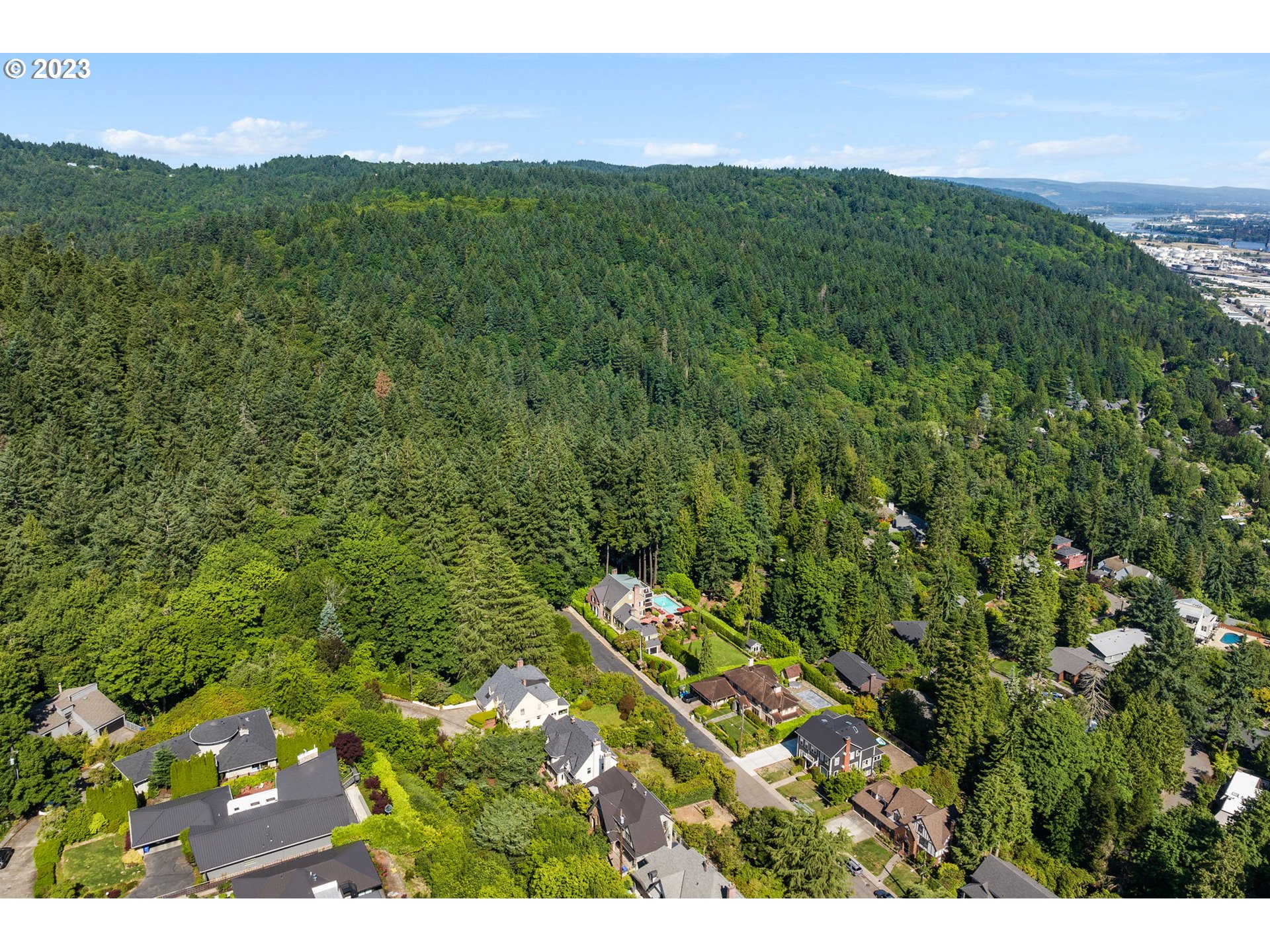 3161 Northwest Cumberland Road Portland, OR 97210 - Photo 47 of 48 Gallery Image 47