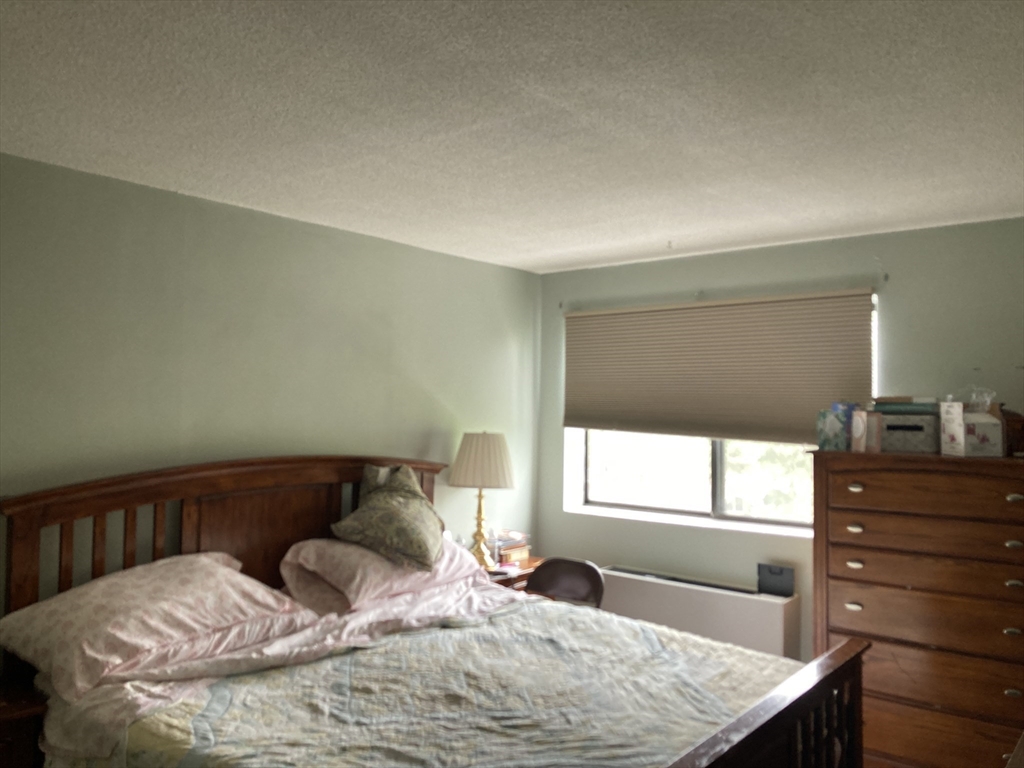 2 Summit Drive, Unit 68 Reading, MA 01867 - Photo 8 of 14