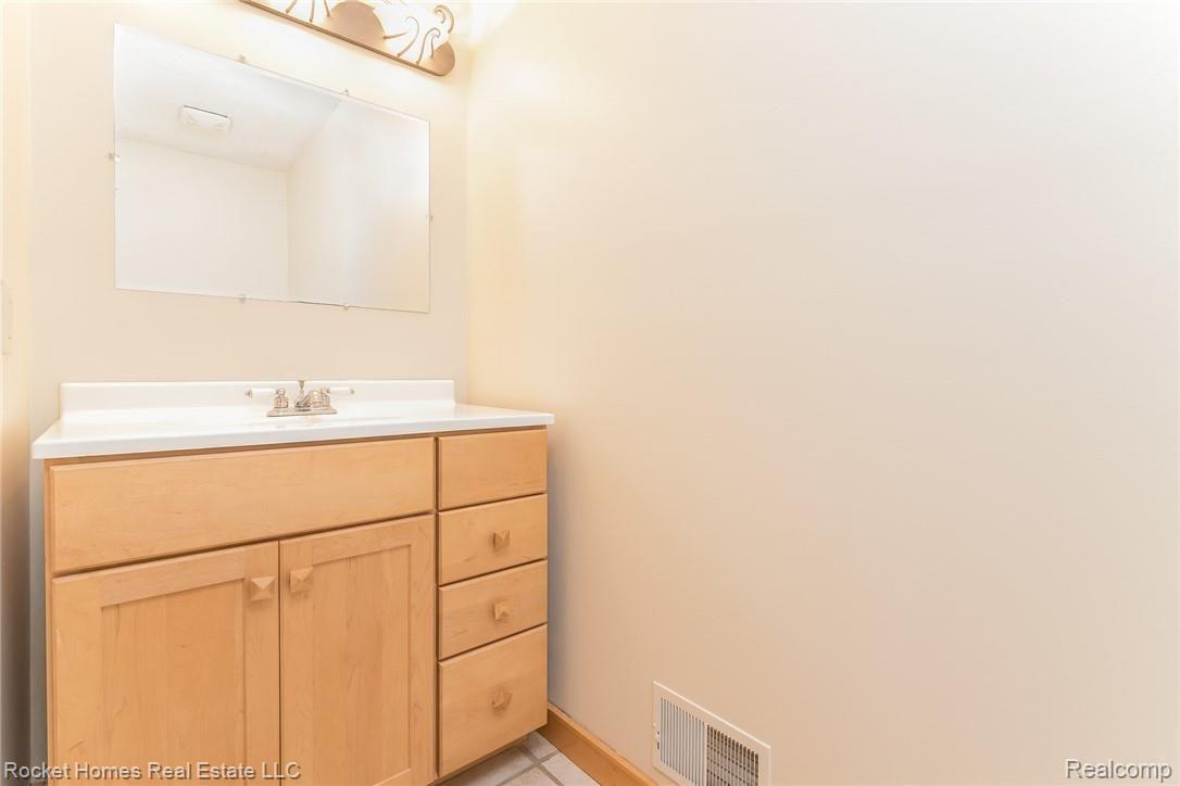 12910 Onondaga Road Onondaga, MI 49264 - Photo 19 of 31 022-photo-powder-room-6524860.jpg