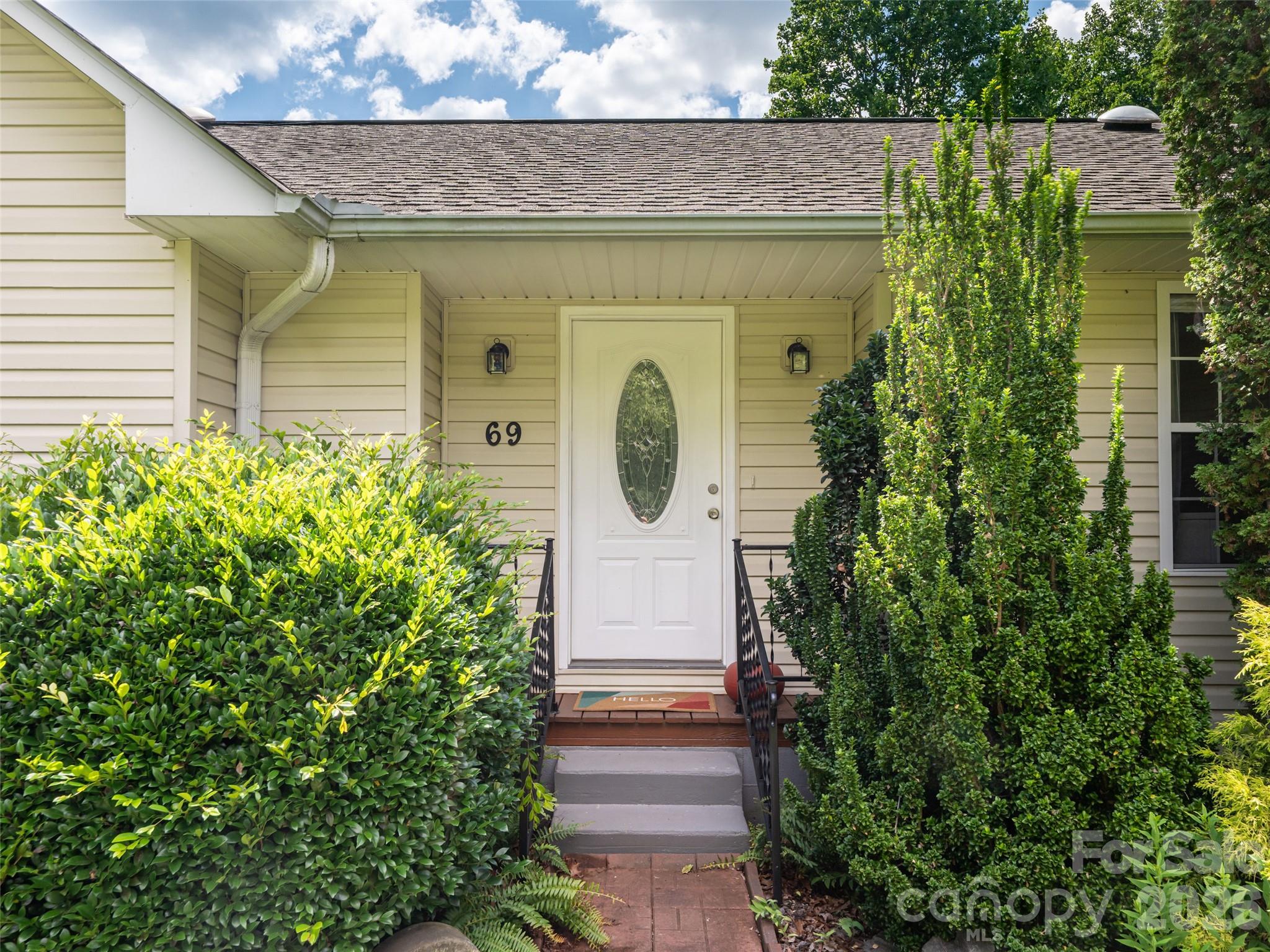 69 Mountain Ridge Lane Fletcher, NC 28732 - Photo 4 of 41