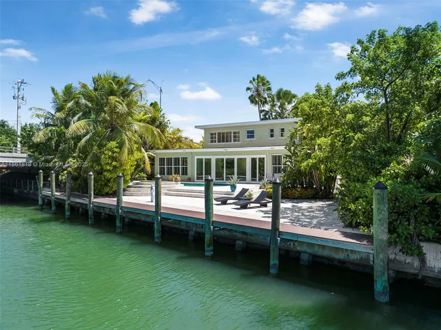 $19,950 | 3180 North Bay Road, Miami Beach, FL 33140