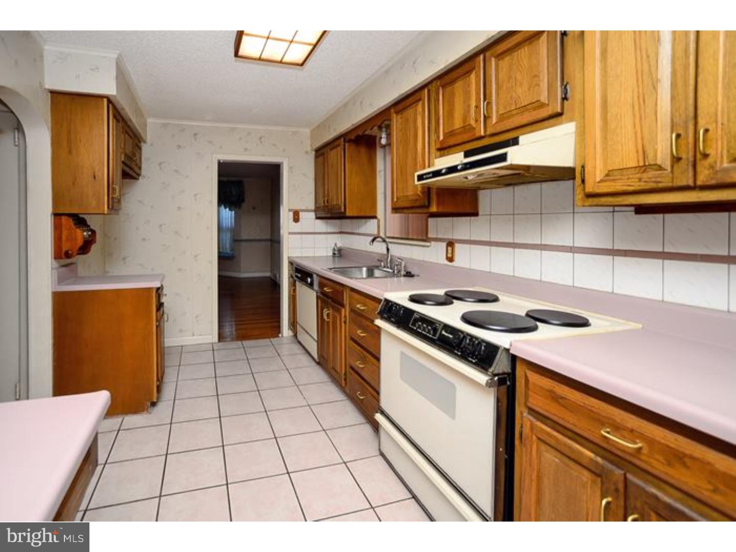 6 Dewey Road Cheltenham, PA 19012 - Photo 8 of 24 Kitchen