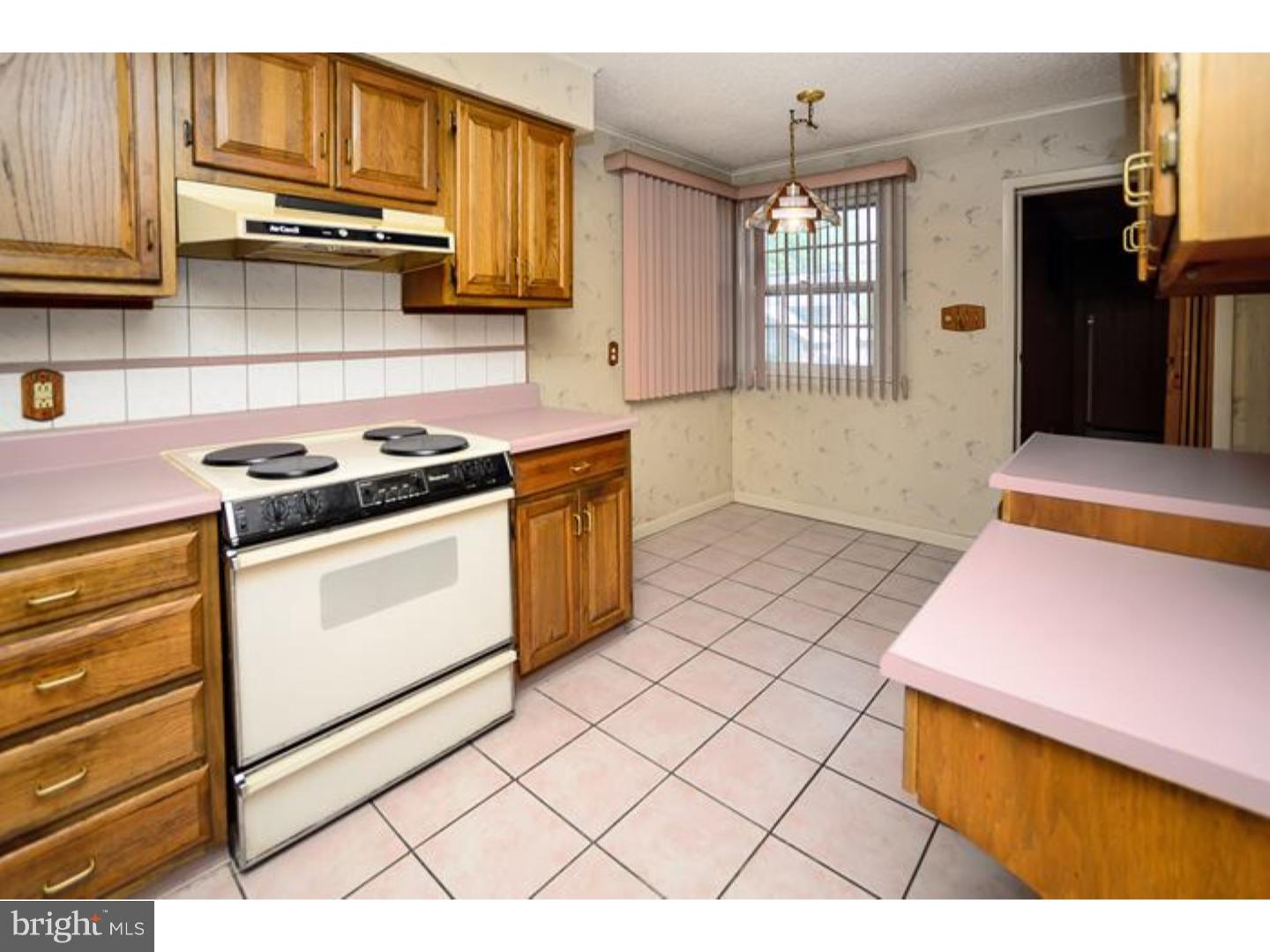 6 Dewey Road Cheltenham, PA 19012 - Photo 9 of 24 Kitchen