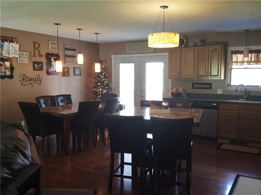 132 West McQuistion Road Butler, PA 16001 - Photo 4 of 20 EAT IN KITCHEN W/HARDWOOD FLOORS!
