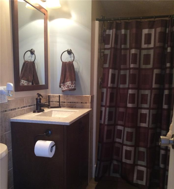 132 West McQuistion Road Butler, PA 16001 - Photo 8 of 20 FULL BATH LOCATED ON MAIN FLOOR.