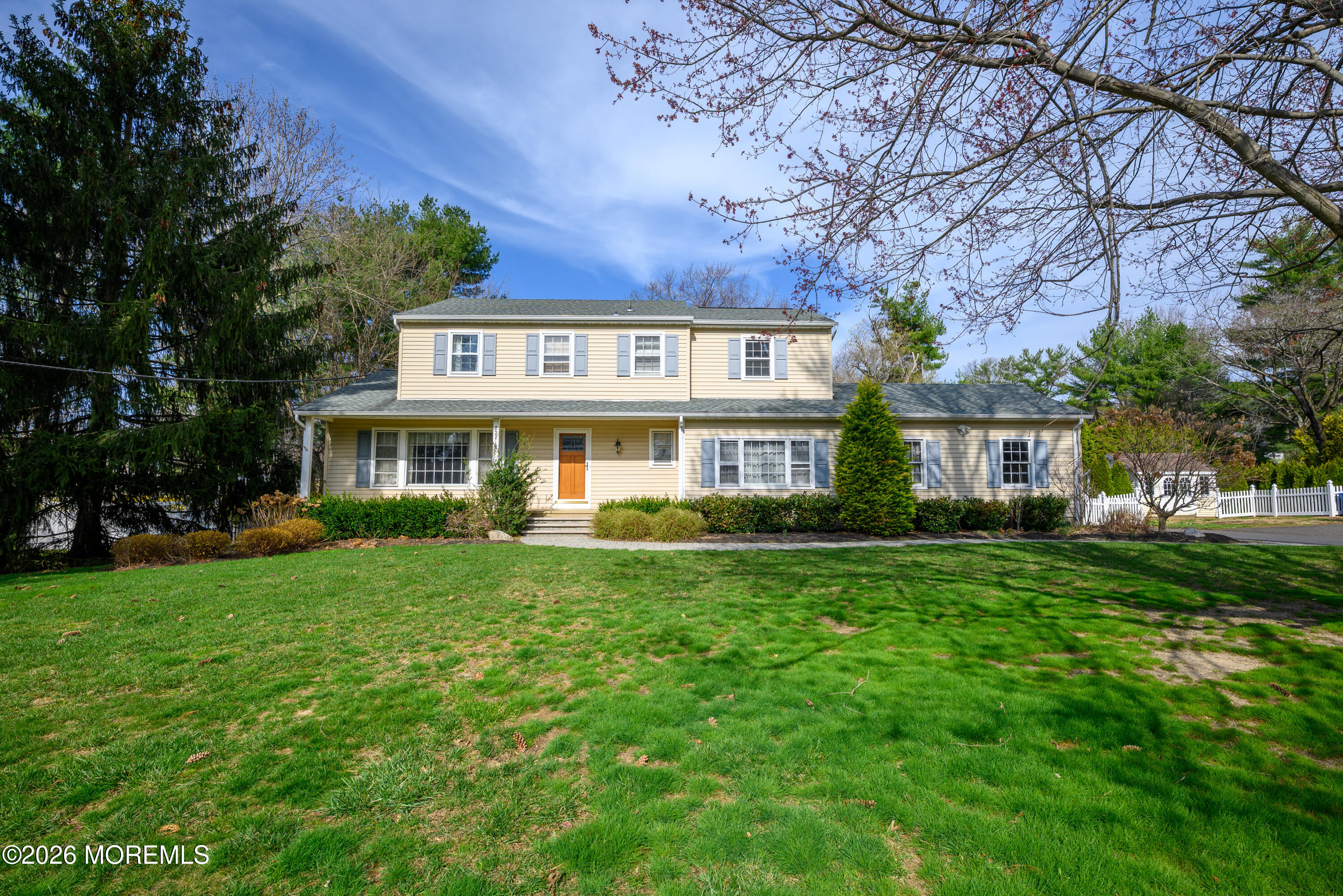 821 Middletown-Lincroft Road Middletown, NJ 07748 - Photo 3 of 42 a front view of a house with garden