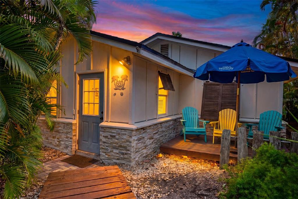 660 Linley Street Longboat Key, FL 34228 - Photo 8 of 64
