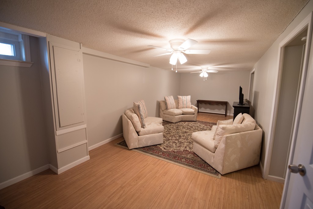 362 Stapleton Road Springfield, MA 01109 - Photo 18 of 24 a living room with furniture and a ceiling fan