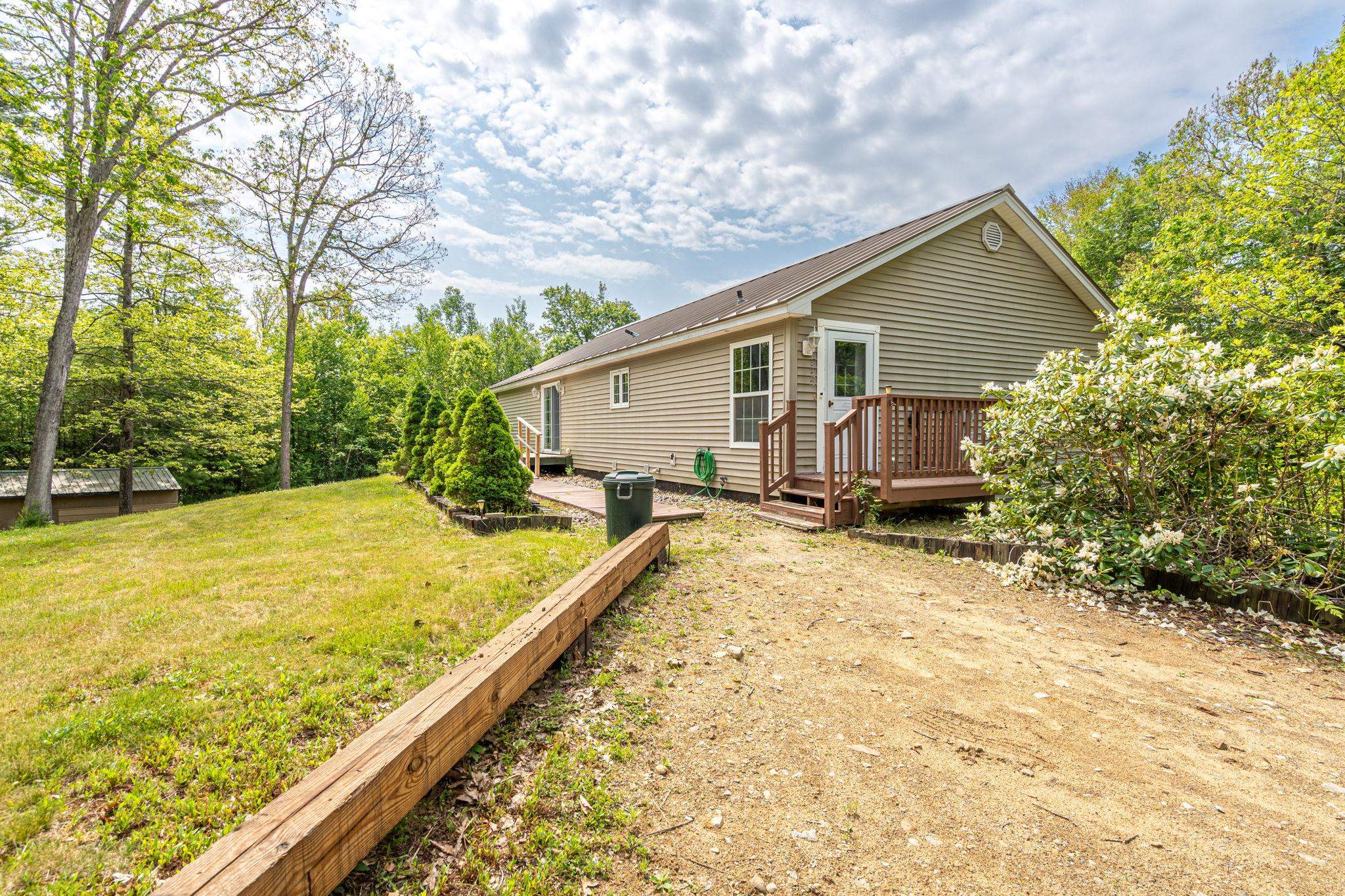 392 Salisbury Road Franklin, NH 03235 - Photo 36 of 37