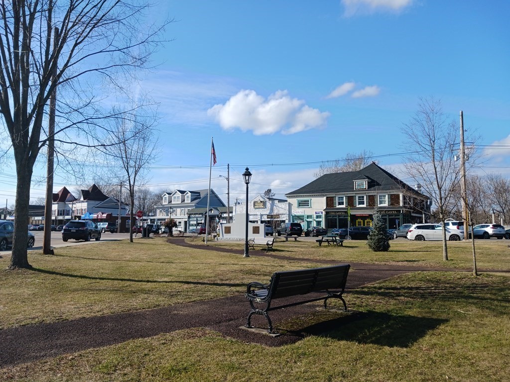 15 Foxboro Road Wrentham, MA 02093 - Photo 8 of 9 Gallery Image 8