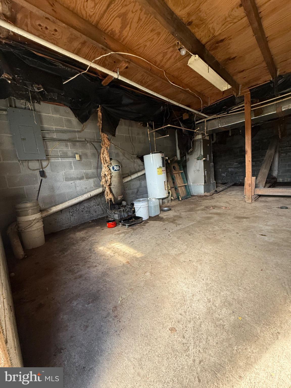15232 Wrangletown Road Mount Union, PA 17066 - Photo 75 of 92 Spacious garage with potential.