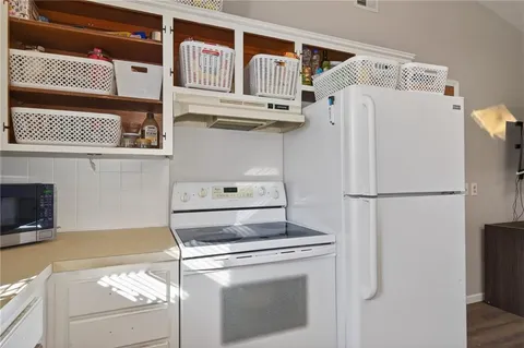 $195,000 | 1325 North Harvey Drive, Olathe, KS 66061