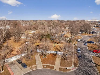 $195,000 | 1325 North Harvey Drive, Olathe, KS 66061