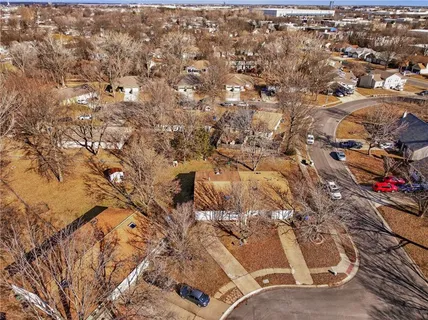 $195,000 | 1325 North Harvey Drive, Olathe, KS 66061