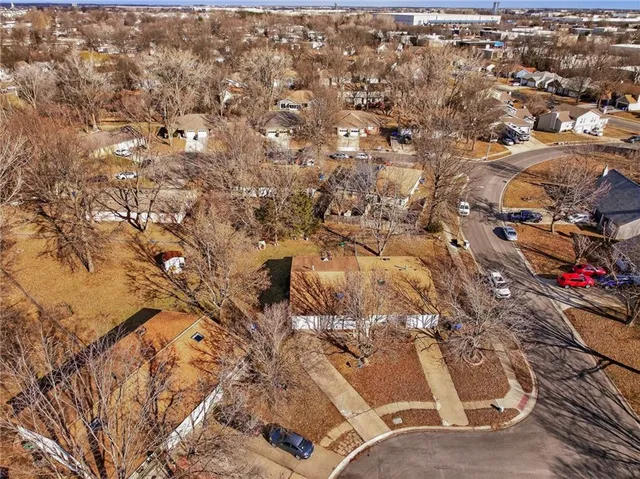 $195,000 | 1325 North Harvey Drive, Olathe, KS 66061