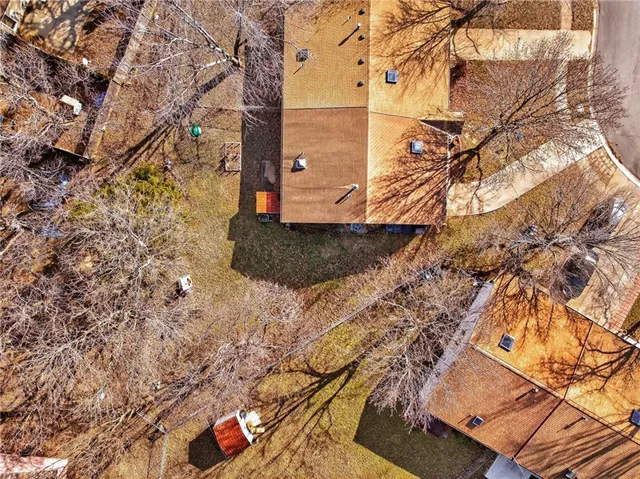 $195,000 | 1325 North Harvey Drive, Olathe, KS 66061