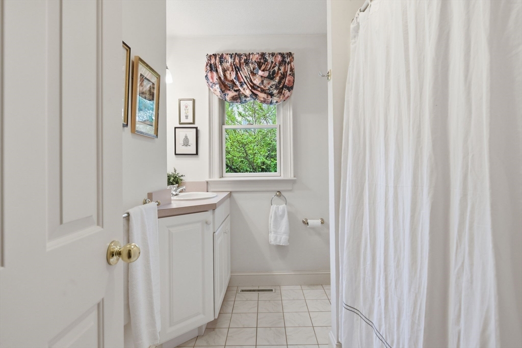 64 Prynnwood Road Longmeadow, MA 01106 - Photo 27 of 42 Gallery Image 27