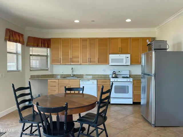 $2,900 | 660 Ocean View Drive, Camarillo, CA 93010