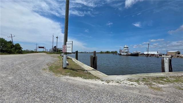 138 Exxon Road Port Sulphur, LA 70083 - Photo 4 of 12