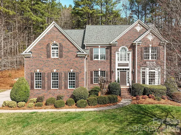 $775,000 | 108 Braxton Gate Court, Mount Holly, NC 28120