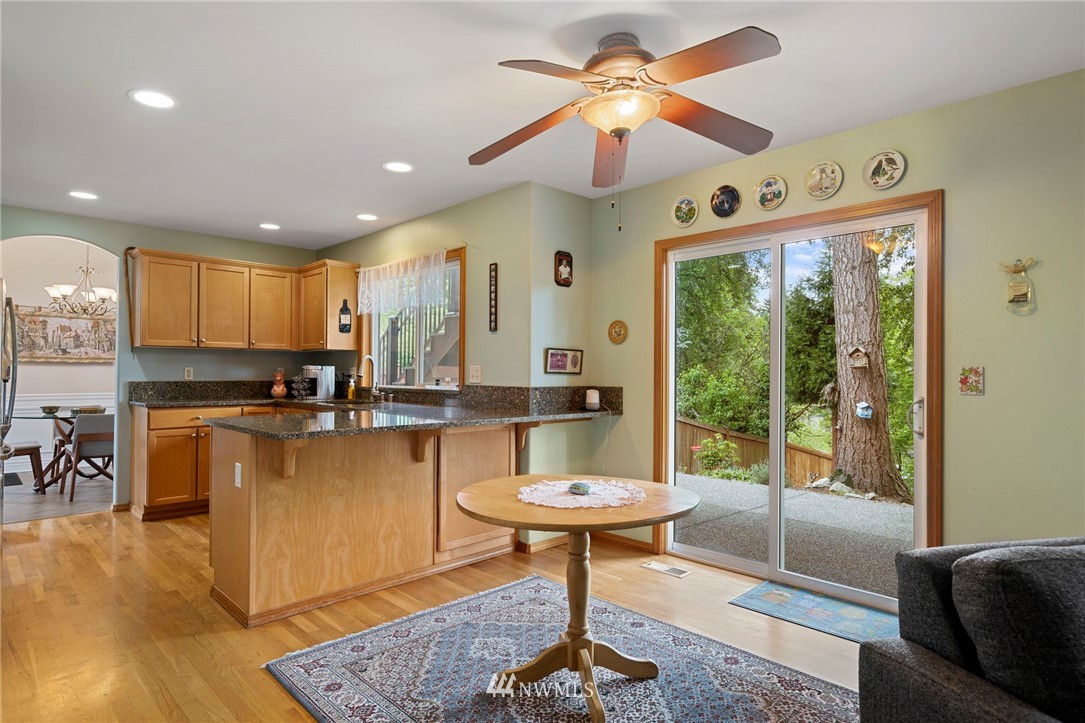 2321 241st Place Southwest Bothell, WA 98021 - Photo 15 of 35