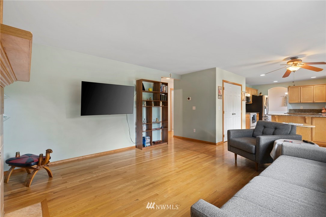 2321 241st Place Southwest Bothell, WA 98021 - Photo 18 of 35