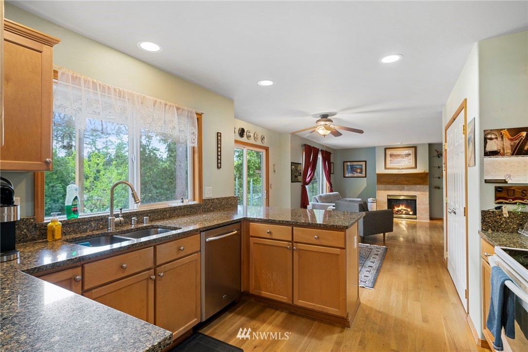 2321 241st Place Southwest Bothell, WA 98021 - Photo 10 of 35