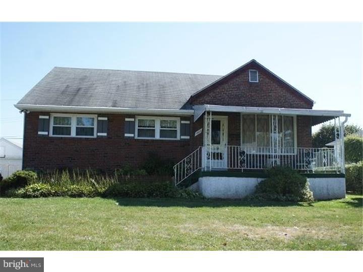 9803 Woodfern Road Philadelphia, PA 19115 - Photo 1 of 15 Gallery Image 1