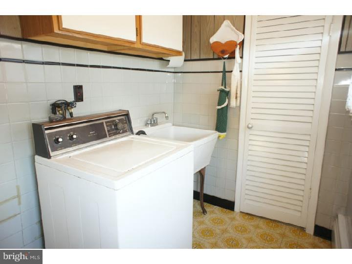 9803 Woodfern Road Philadelphia, PA 19115 - Photo 9 of 15 Gallery Image 9