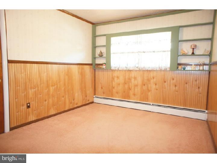 9803 Woodfern Road Philadelphia, PA 19115 - Photo 10 of 15 Gallery Image 10
